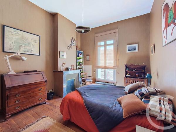 Maison à vendre  4 pièces - 136 m 2   BORDEAUX  - 33