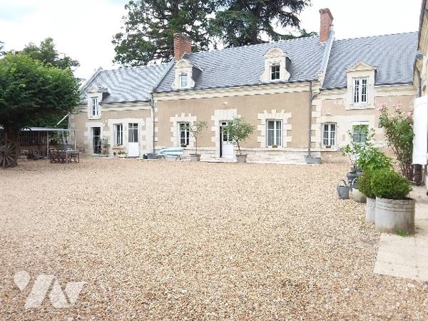 AUTHENTIQUE ANCIENNE FERME EN PIERRE DE PAYS, A 5 MNS DE CONTRES