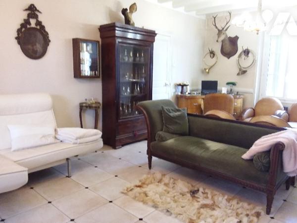 AUTHENTIQUE ANCIENNE FERME EN PIERRE DE PAYS, A 5 MNS DE CONTRES