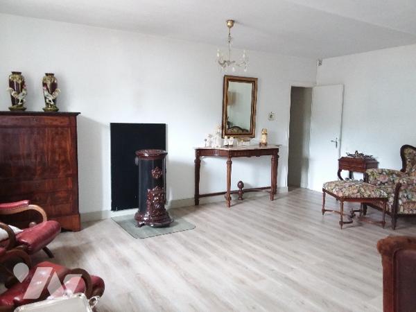 AUTHENTIQUE ANCIENNE FERME EN PIERRE DE PAYS, A 5 MNS DE CONTRES