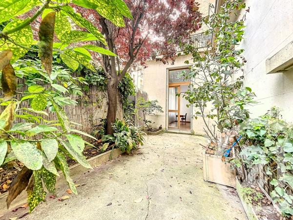 Appartement F5 à vendre  5 pièces - 148,13 m2 PARIS - 75016