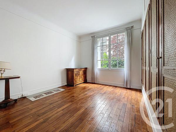 Appartement F5 à vendre  5 pièces - 148,13 m2 PARIS - 75016