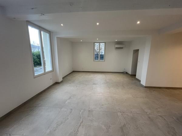 Maison à vendre |  Sireuil |  5 pièces | 132 m²