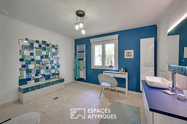 Lumineuse villa de plain-pied avec panorama grandiose