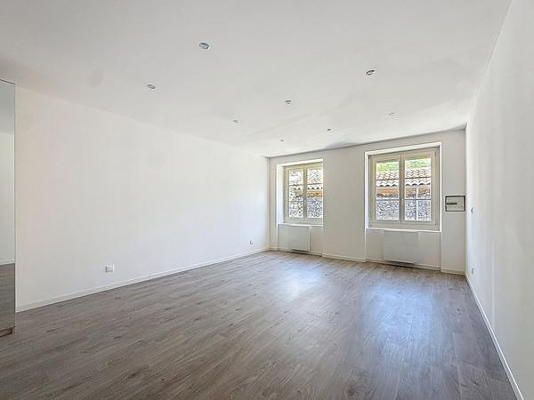 Maison Lagnieu 80 m2, garage, proche toutes commodités,