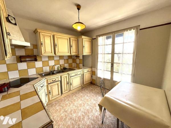 Villa traditionnelle dans quartier paisible