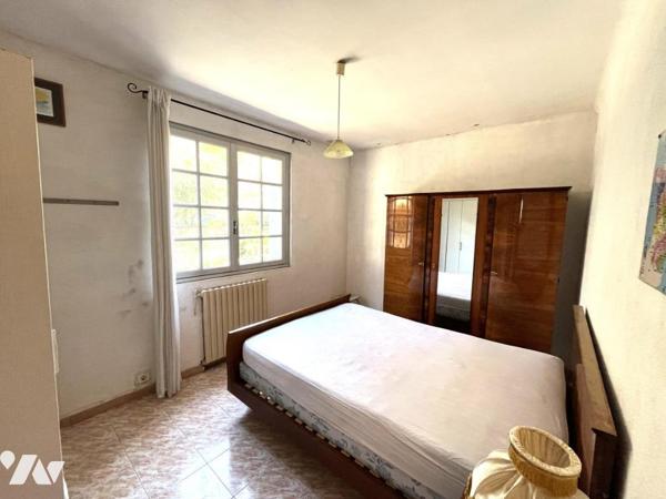 Villa traditionnelle dans quartier paisible