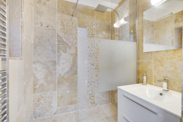 Appartement Avignon avec terrasse 5 pièce(s)     399  000