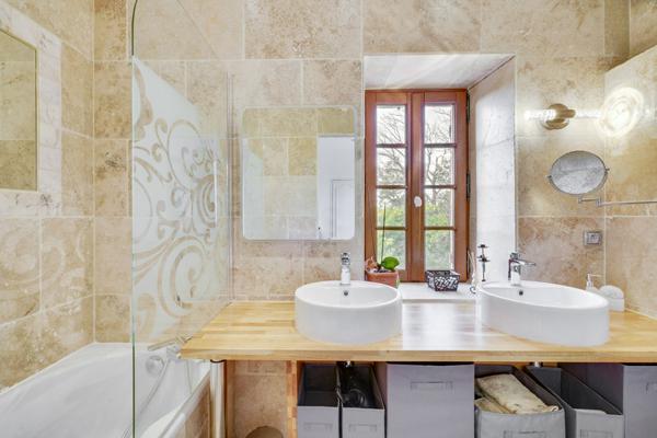 Appartement Avignon avec terrasse 5 pièce(s)     399  000