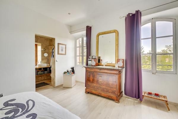 Appartement Avignon avec terrasse 5 pièce(s)     399  000