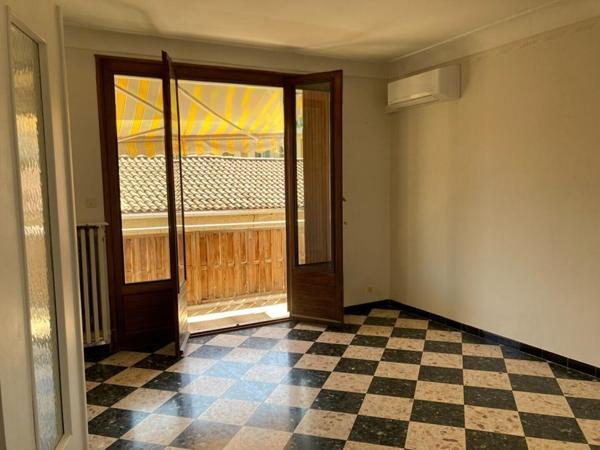 Appartement Avignon 3 pièce(s), 2 chambres, balcon, garage, cellier