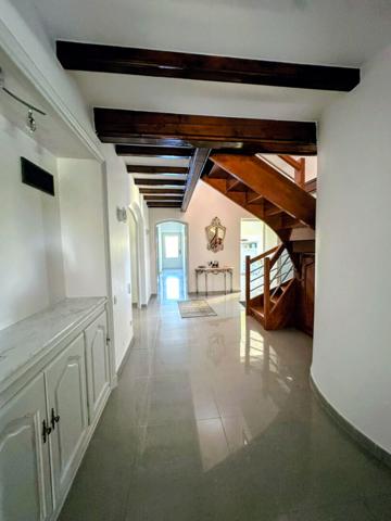 Maison 4 faces sur terrain de 3394 m2 (constructible) avec piscine