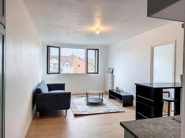 Location appartement Brunoy - 2 pièce(s) - 34 m² - 765 €/mois