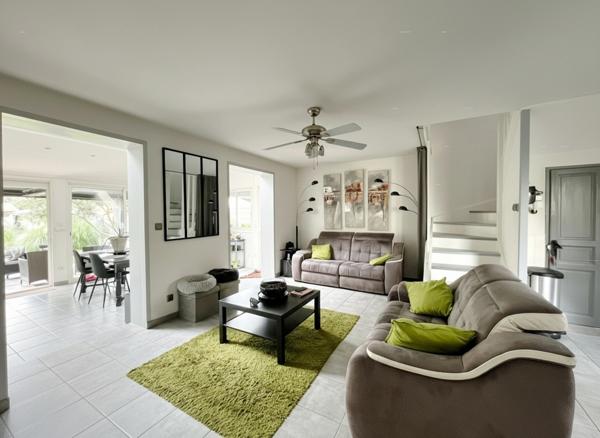 Maison à vendre 6 pièces MEYZIEU (69)