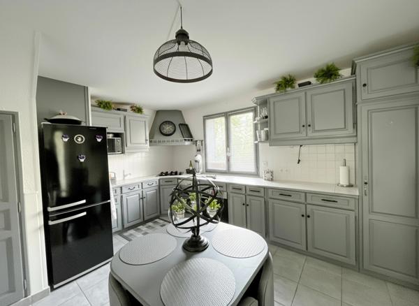 Maison à vendre 6 pièces MEYZIEU (69)