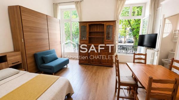 Hypercentre – Studio de caractère dans immeuble haussmannien du XIXe siècle