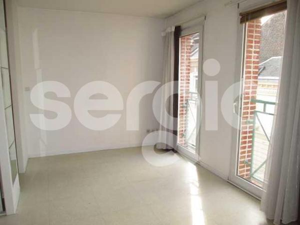 Location 1 Pieces 20 80000 Amiens 25 0365 01 0008