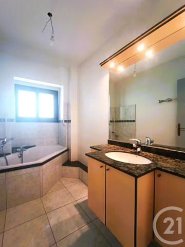 Appartement F3 à vendre  4 pièces - 77,76 m2 TARBES - 65