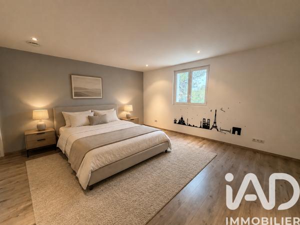 Maison à vendre 9 pièces 270 m² Bernis