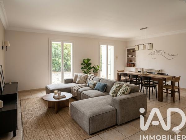 Maison à vendre 9 pièces 270 m² Bernis