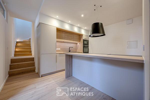 Elégant duplex rénové en coeur de ville