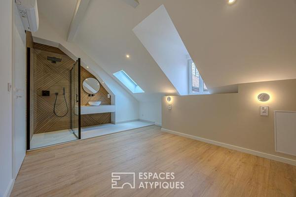 Elégant duplex rénové en coeur de ville