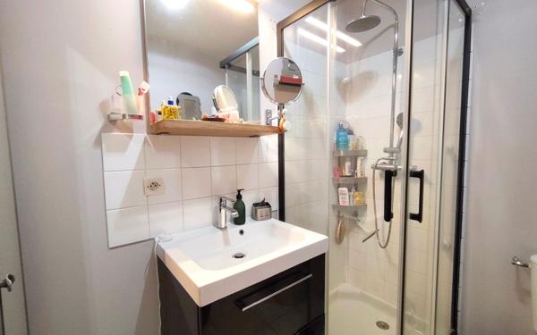 Appartement à vendre    3 pièces • 53 m2 Mézières-sur-Seine