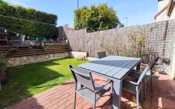 Appartement à vendre    3 pièces • 53 m2 Mézières-sur-Seine