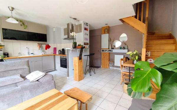 Appartement à vendre    3 pièces • 53 m2 Mézières-sur-Seine