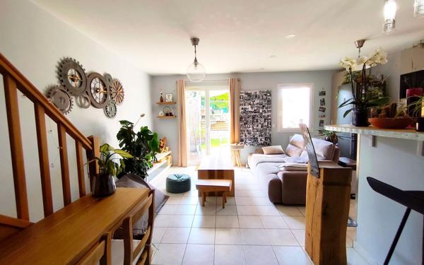Appartement à vendre    3 pièces • 53 m2 Mézières-sur-Seine