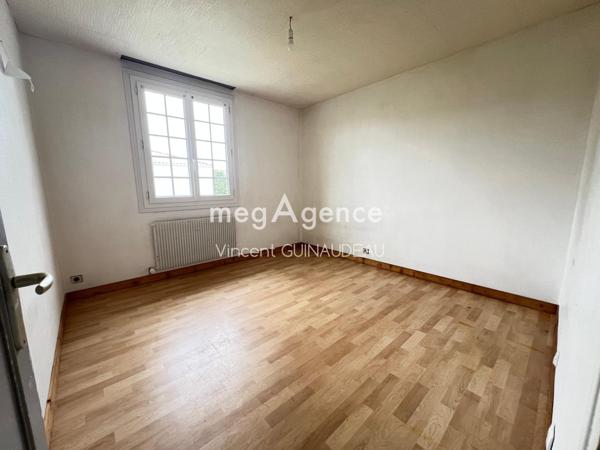 Maison à SAINT-CHRISTOPHE-DU-BOIS, 49280 - 4 pièces 93m²