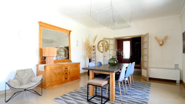 Maison de maitre de 357 m²