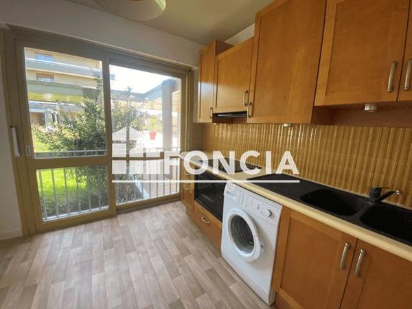 Location Appartement 2 pièces 55.3 m² - 3-5 AVENUE LEON SAY Pau 64000