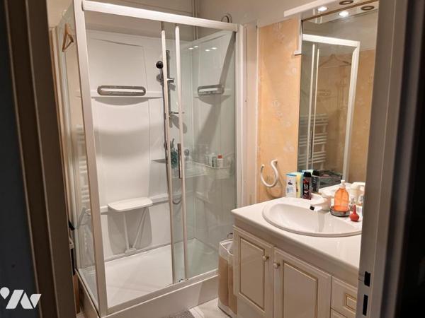 Grand type 5 atypique de 146 m2 avec vue panoramique sur la montagne de Reims