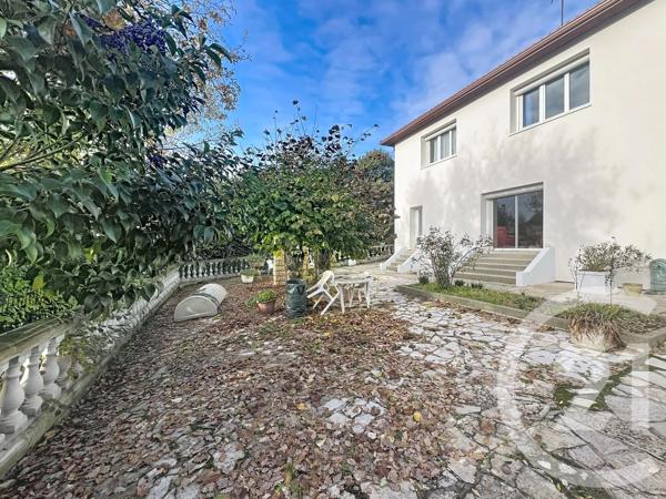 Maison à vendre  7 pièces - 195 m 2   PAVIE  - 32