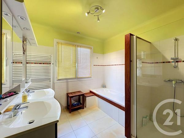 Maison à vendre  7 pièces - 195 m 2   PAVIE  - 32