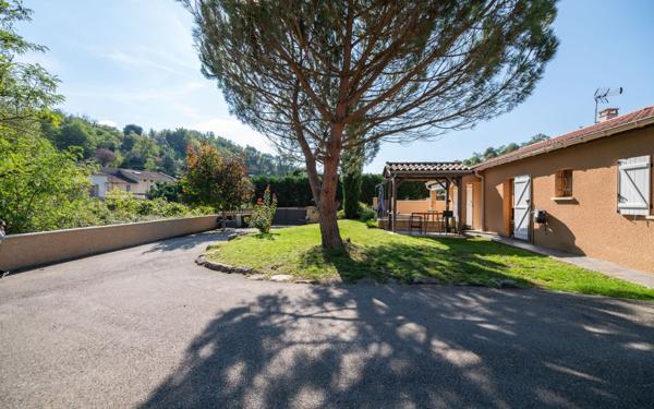 Maison à vendre    5 pièces •  Rive-de-Gier