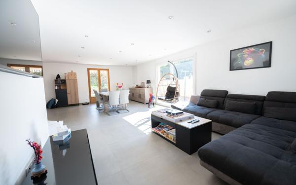 Maison à vendre    5 pièces •  Rive-de-Gier