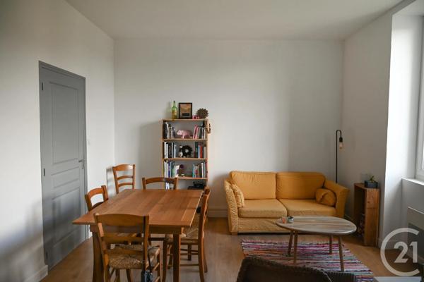 Appartement T3 à vendre  3 pièces - 49,61 m 2   RODEZ  - 12