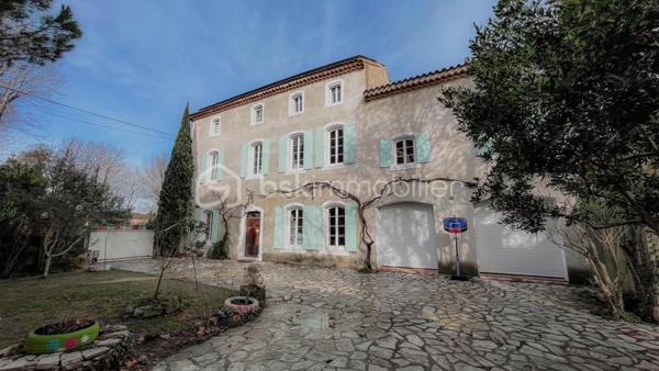 Maison de maitre de 283 m²