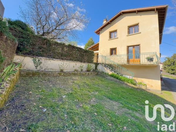 Maison de village 3 pièces de 70 m² à Cransac (12110)