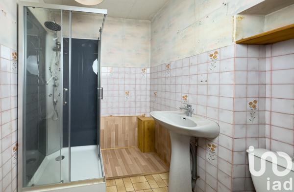 Maison de village 3 pièces de 70 m² à Cransac (12110)