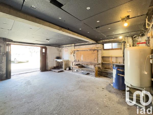 Maison de village 3 pièces de 70 m² à Cransac (12110)