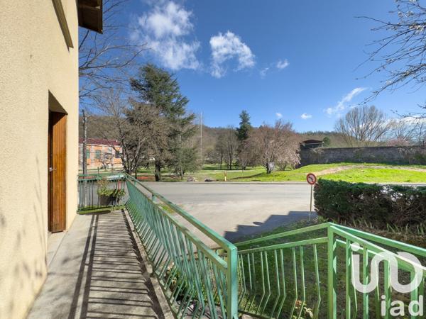 Maison de village 3 pièces de 70 m² à Cransac (12110)