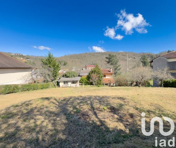 Maison de village 3 pièces de 70 m² à Cransac (12110)