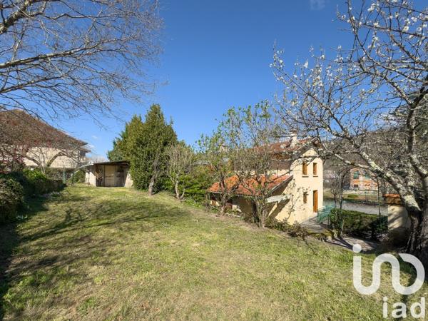 Maison de village 3 pièces de 70 m² à Cransac (12110)