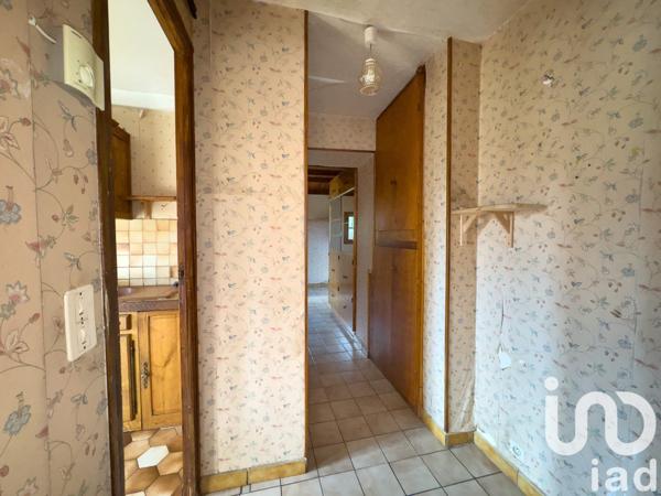 Maison de village 3 pièces de 70 m² à Cransac (12110)