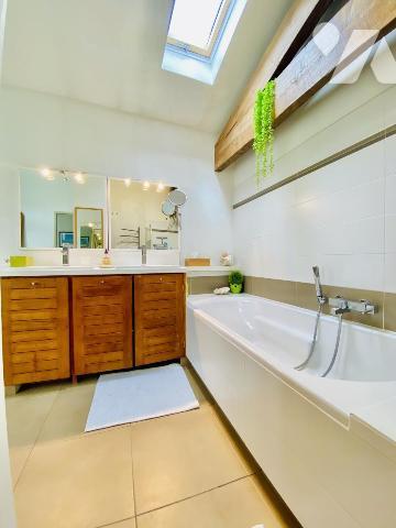 Appartement de type T4 avec terrasse413107