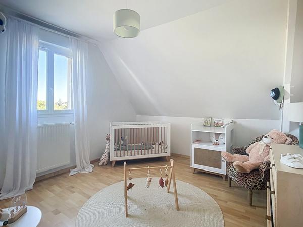 Maison à vendre 5 pièces MONTS de 138 m2 au sol (37)