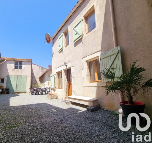 Maison à vendre 5 pièces 94 m² Bazoges-en-Pareds